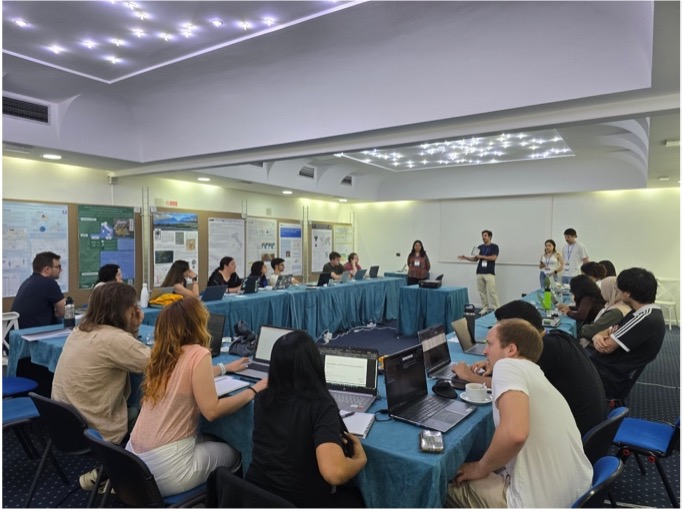 Participants working in the computer lab during the course